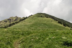 Il Monte Ario, un balcone panoramico sulle Prealpi Bresciane
